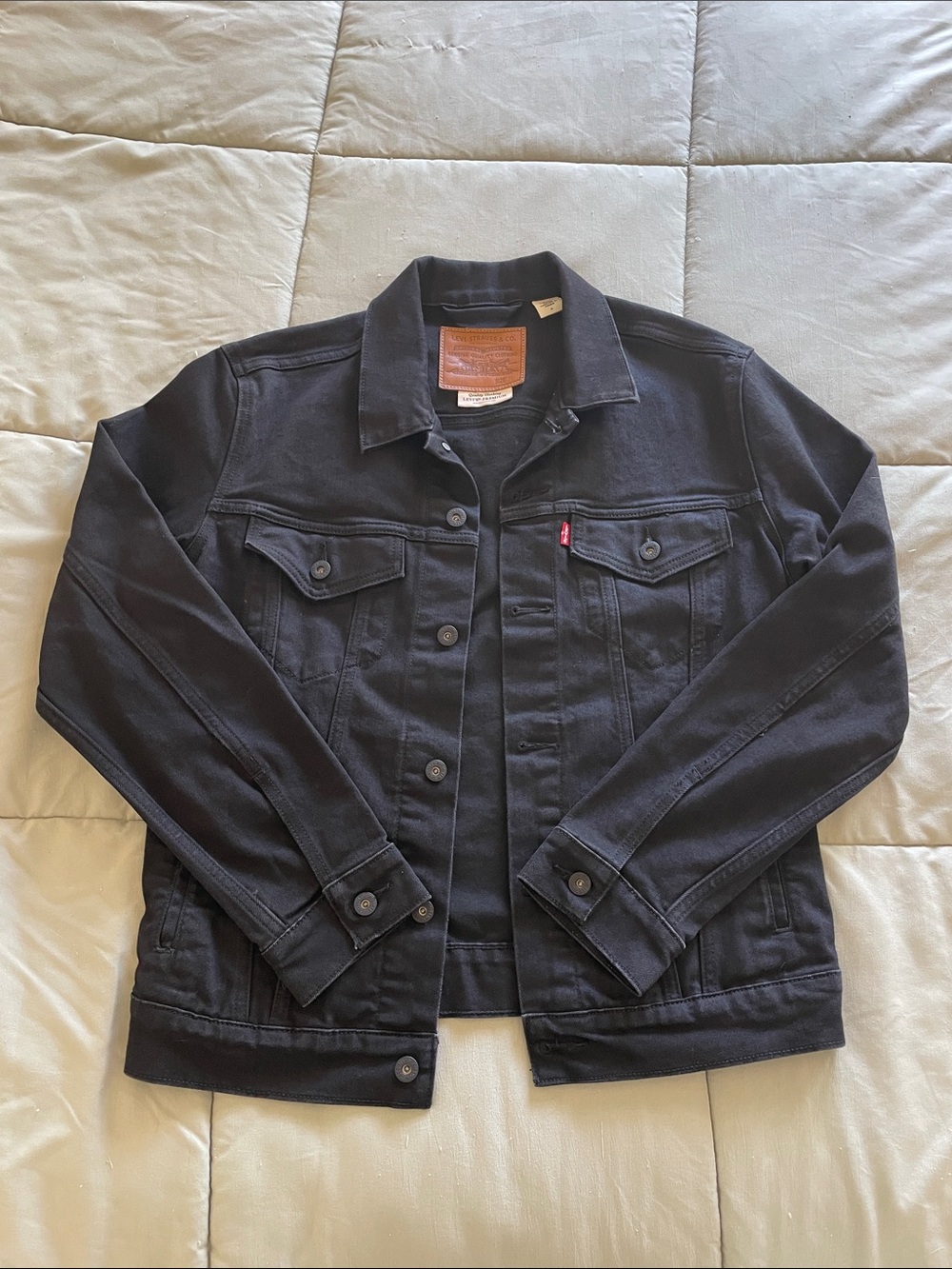 NWOT Levi's Mens Black Denim Jacket